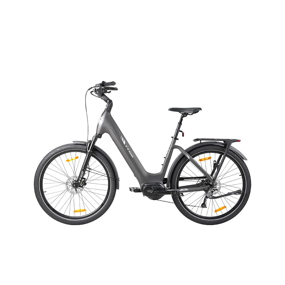 Vélo électrique gris avec pneus et garde-boue noirs. Porte-bagages arrière. Réflecteurs jaunes sur les roues.