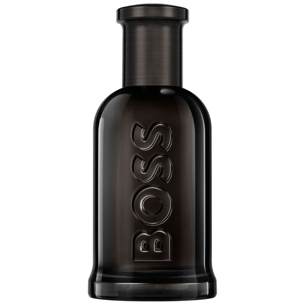 Zwarte fles van Boss Bottled Parfum. Gouden belettering. Fles met verstuiver.