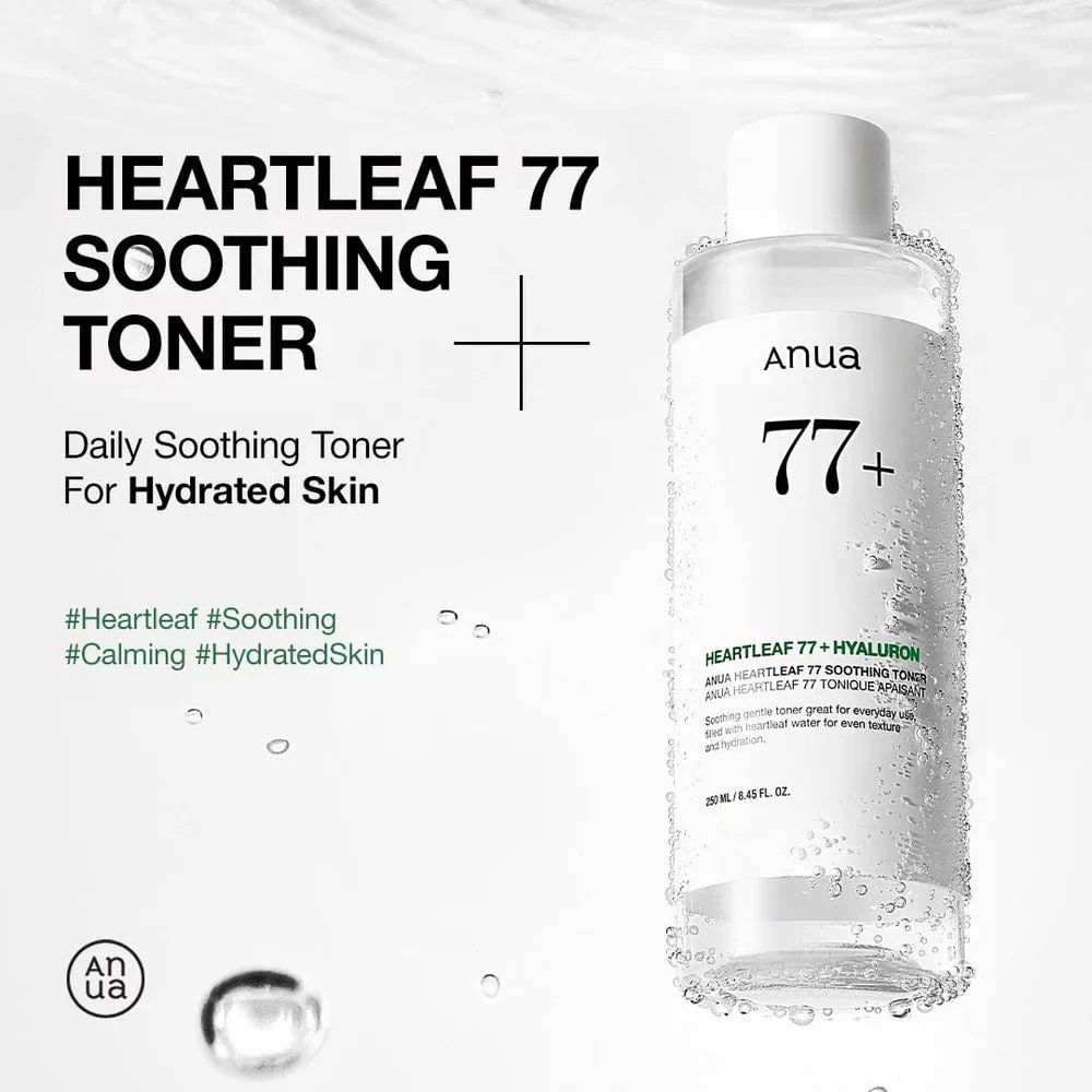 Productfles met opschrift: Anua, Heartleaf 77+ Soothing Toner. Tekst en hashtags.