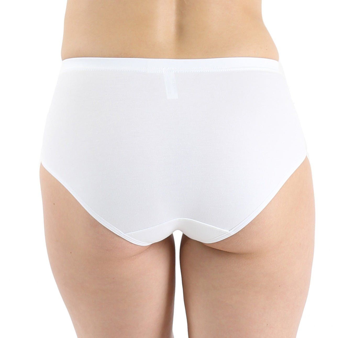 Culotte gainante blanche. Taille haute, couvrant les fesses. Vue arrière.