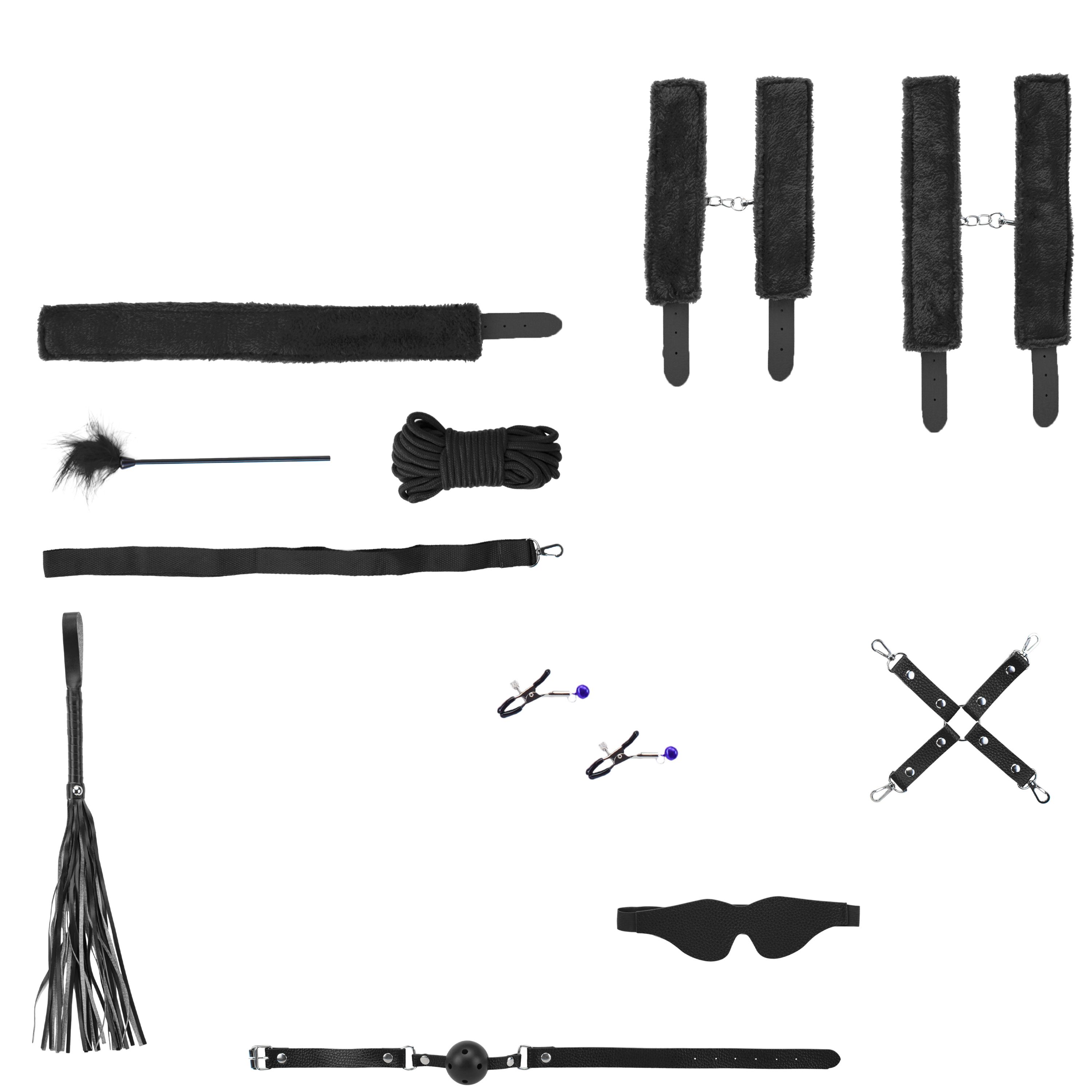 Zwarte set van leer en bont. Bevat handboeien, zweep, gag, blinddoek, tepelklemmen, touw en kruis. Afzonderlijke items.
