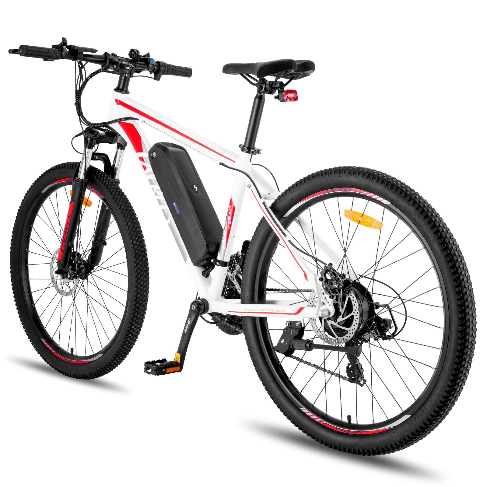VTT électrique blanc avec accents rouges. Pneus, fourche et guidon noirs. Batterie sur le cadre.