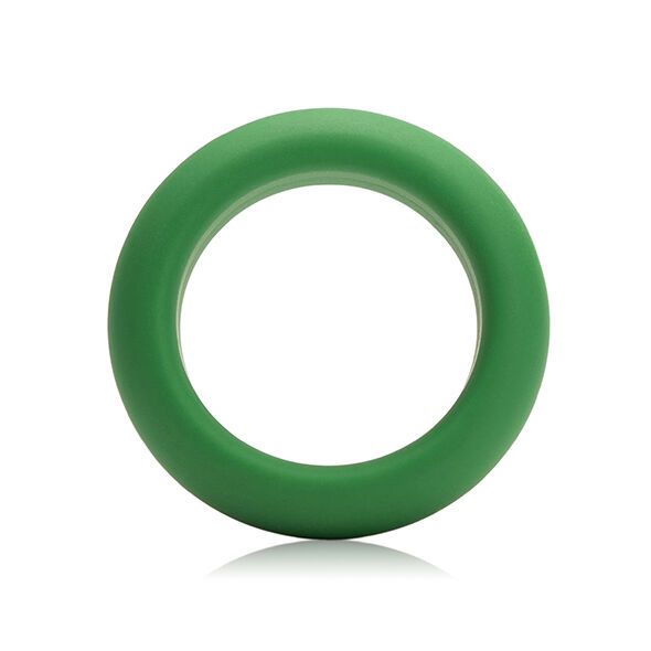Groene Je Joue siliconen C-ring, level 2, medium stretch, geïsoleerd.