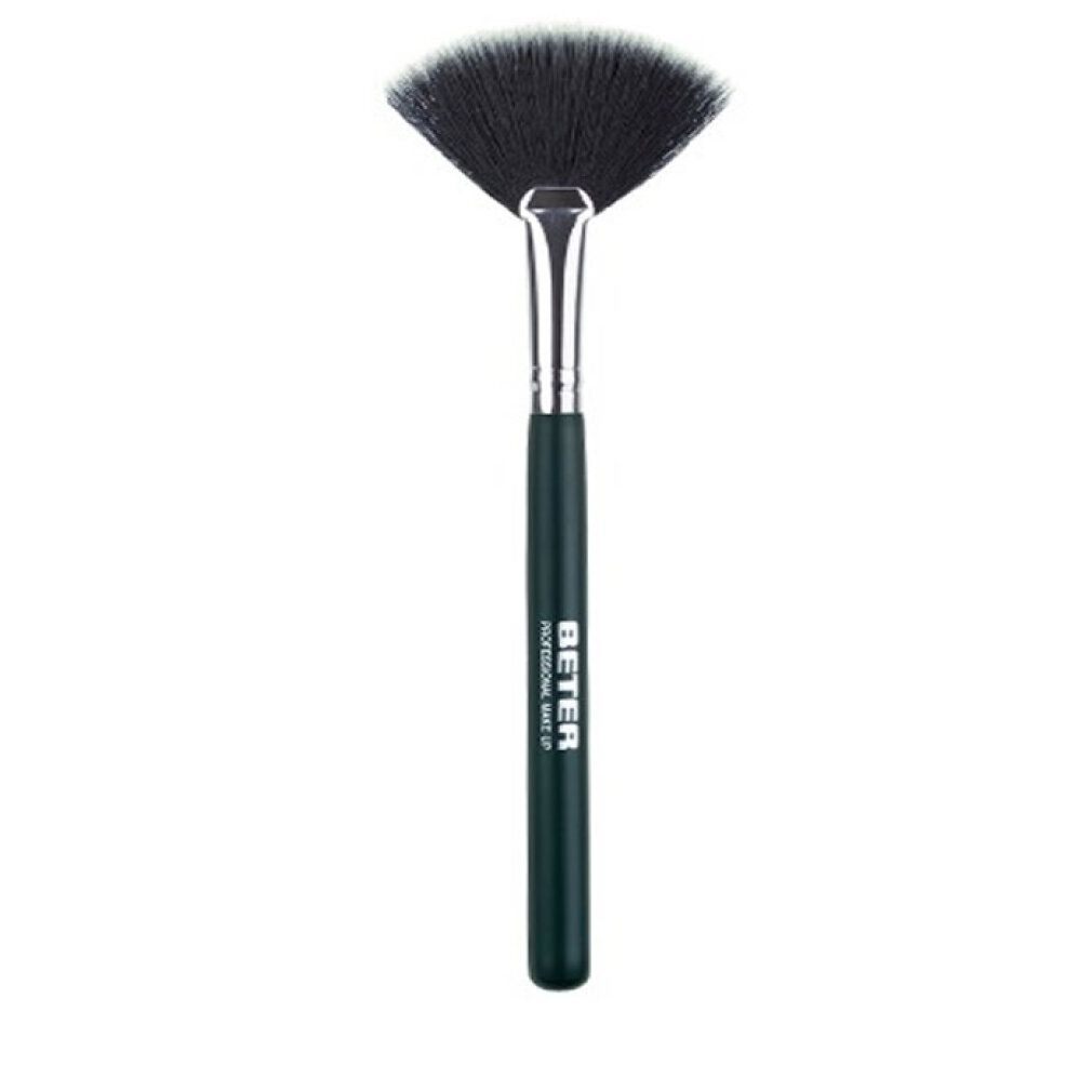 Synthetische waaier make-up kwast met donker handvat en zilveren ferrule.