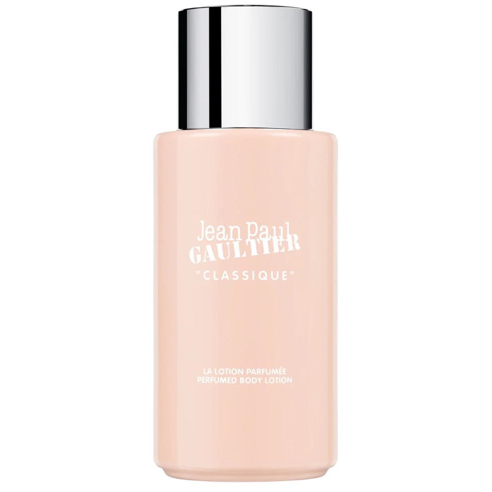 Flacon rose avec bouchon argenté. Inscription : Jean Paul Gaultier "Classique". Lotion parfumée pour le corps.