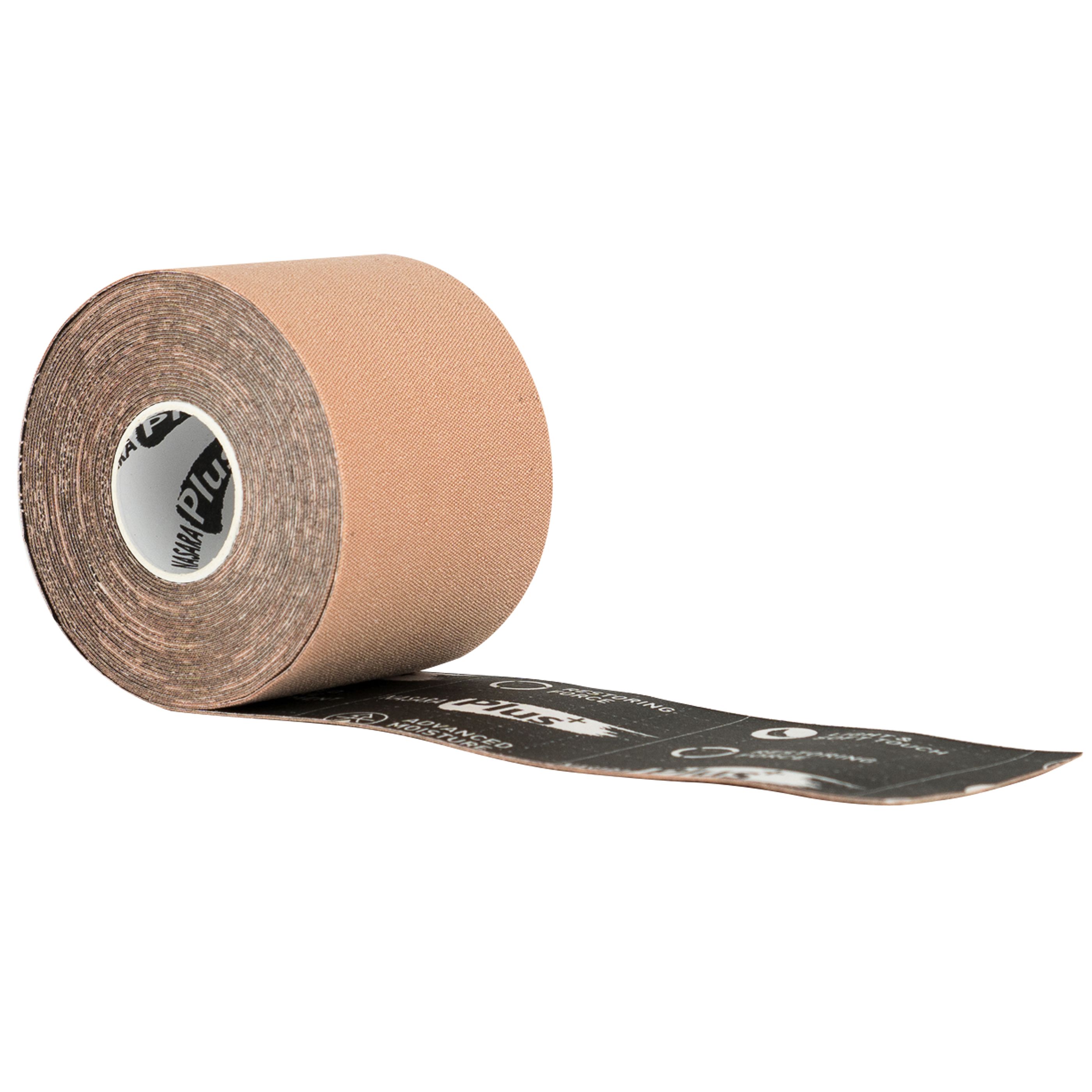 Rouleau de NASARA Kinesio Tape beige. Inscription: NASARA Plus. Emballage noir avec texte blanc. Ruban déroulé.