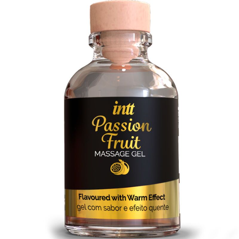 Intt Passion Fruit massagegel in glazen fles met houten dop, zwart en goudkleurig label.