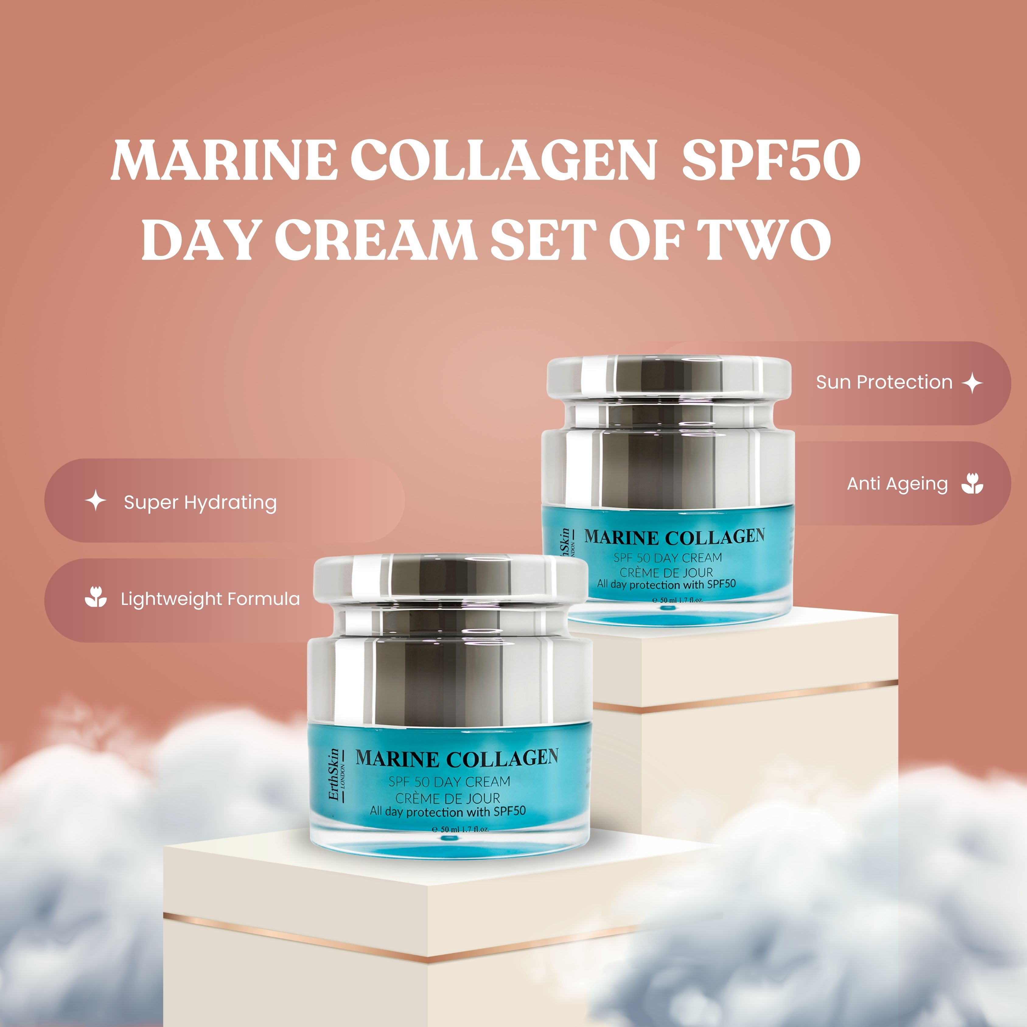 Twee potten Marine Collagen SPF50 Day Cream op sokkel. Tekst: Super Hydraterend, Lichtgewicht Formule, Zonbescherming, Anti-Aging.