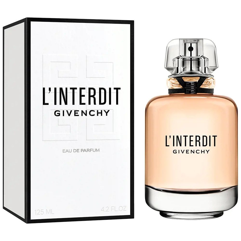 Flacon de parfum et emballage. Flacon avec inscription L'Interdit Givenchy. Emballage avec logo et texte.