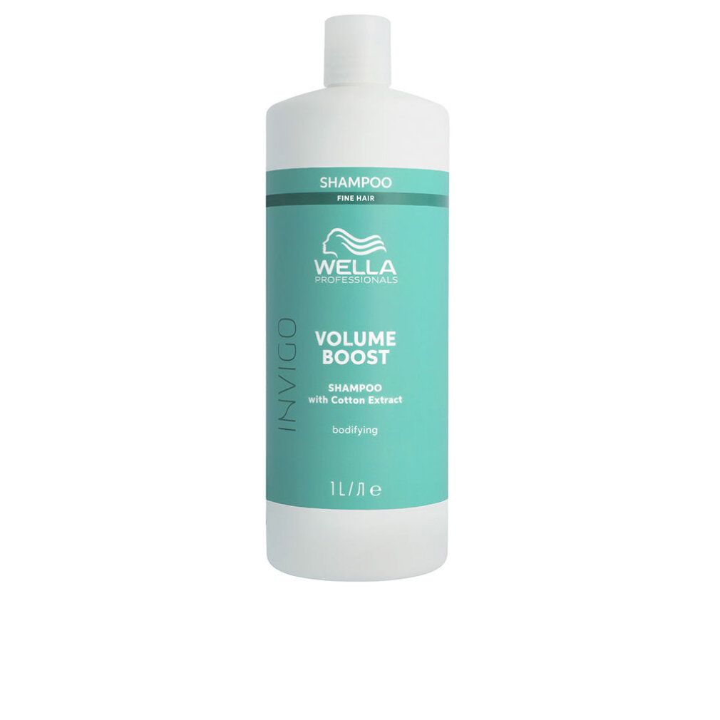 Witte shampoo fles met turquoise etiket. Opschrift: Wella Invigo Volume Boost Shampoo. 1L.