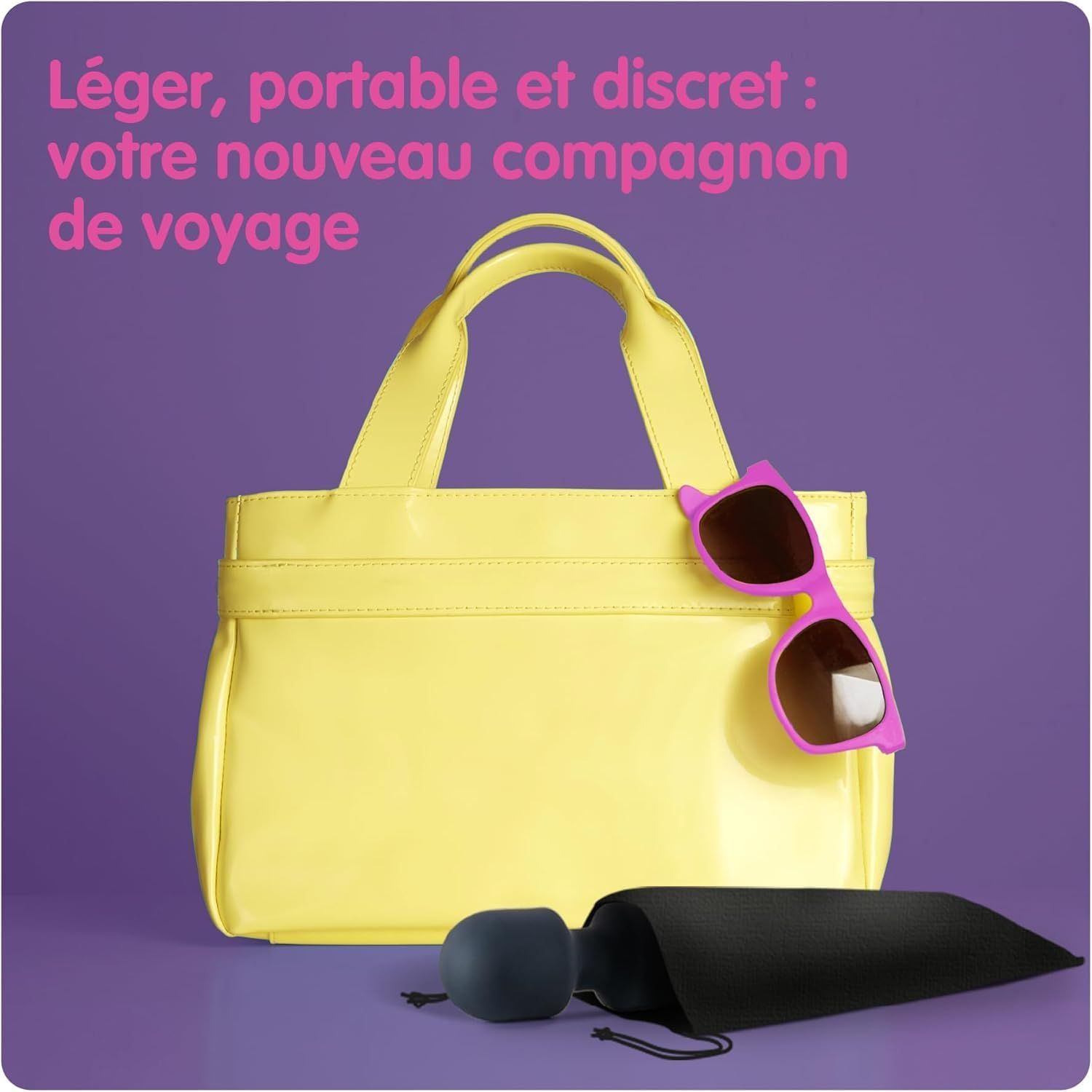 Objet gris compact avec sac noir à côté, sac à main jaune et lunettes de soleil en arrière-plan.