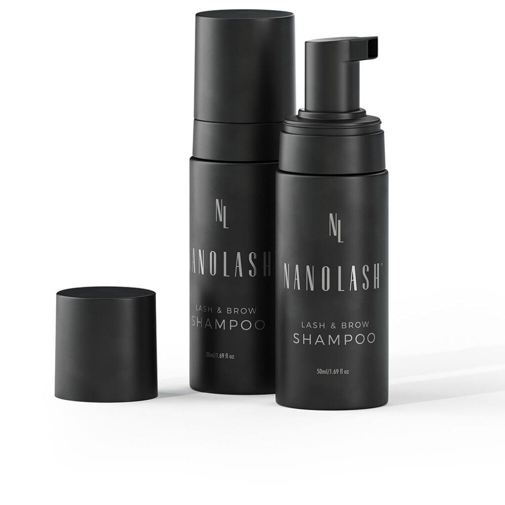 Deux flacons noirs avec pompe et capuchon. Texte : "NANOLASH LASH & BROW SHAMPOO".