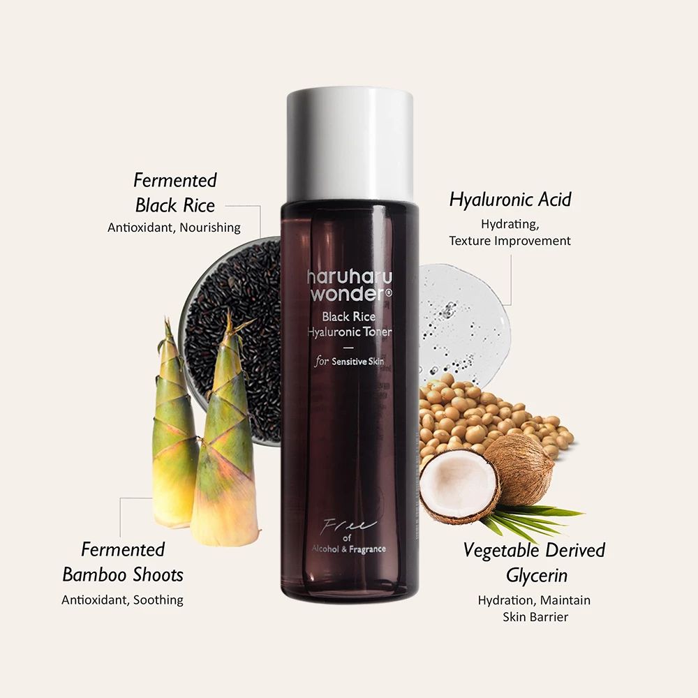 Productfles met ingrediënten: gefermenteerde zwarte rijst, bamboescheuten, hyaluronzuur, glycerine. Opschrift: haruharu wonder Black Rice Toner.