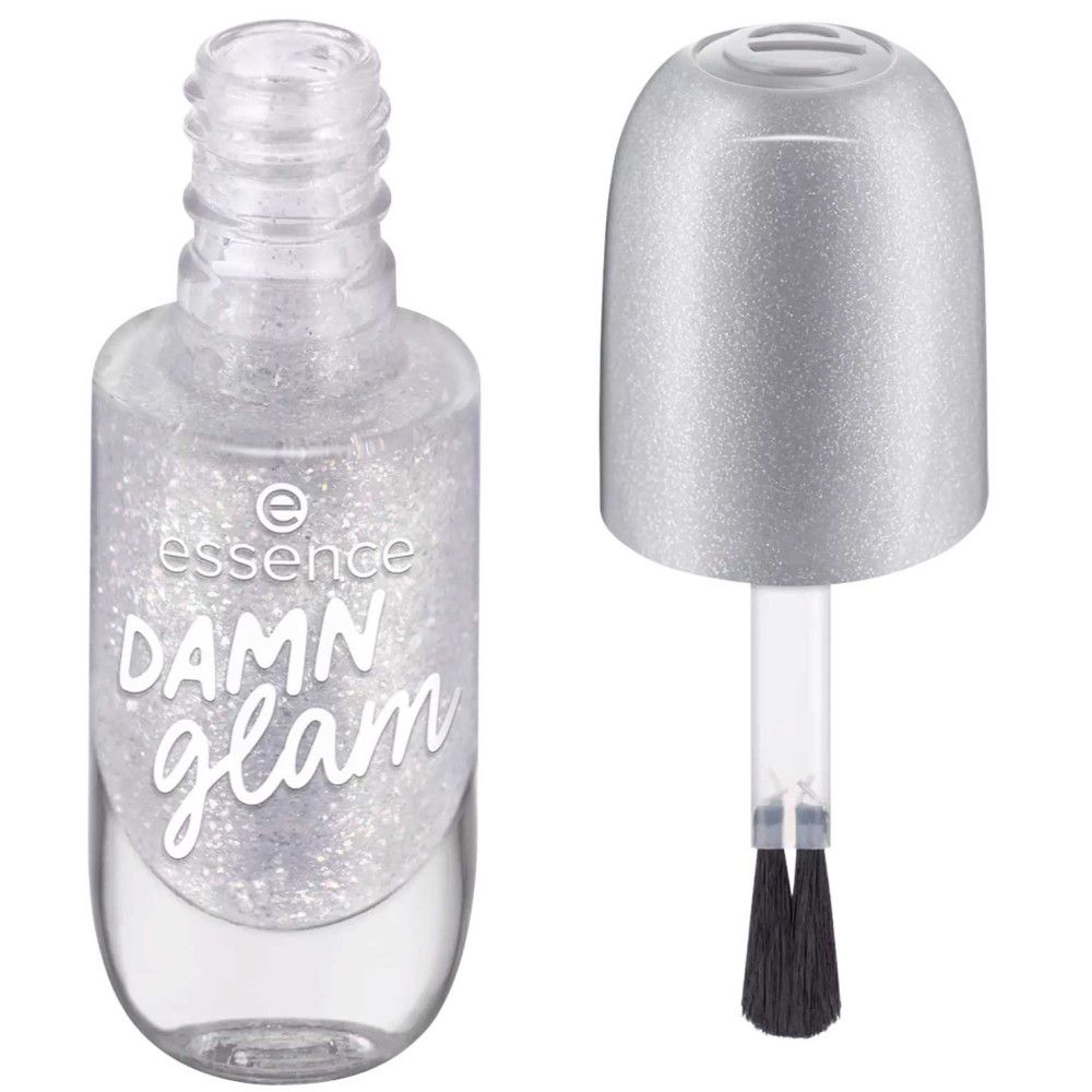 Flacon de vernis à ongles pailleté argenté. Le bouchon est retiré, révélant un pinceau. On peut lire "essence DAMN glam" sur le flacon.