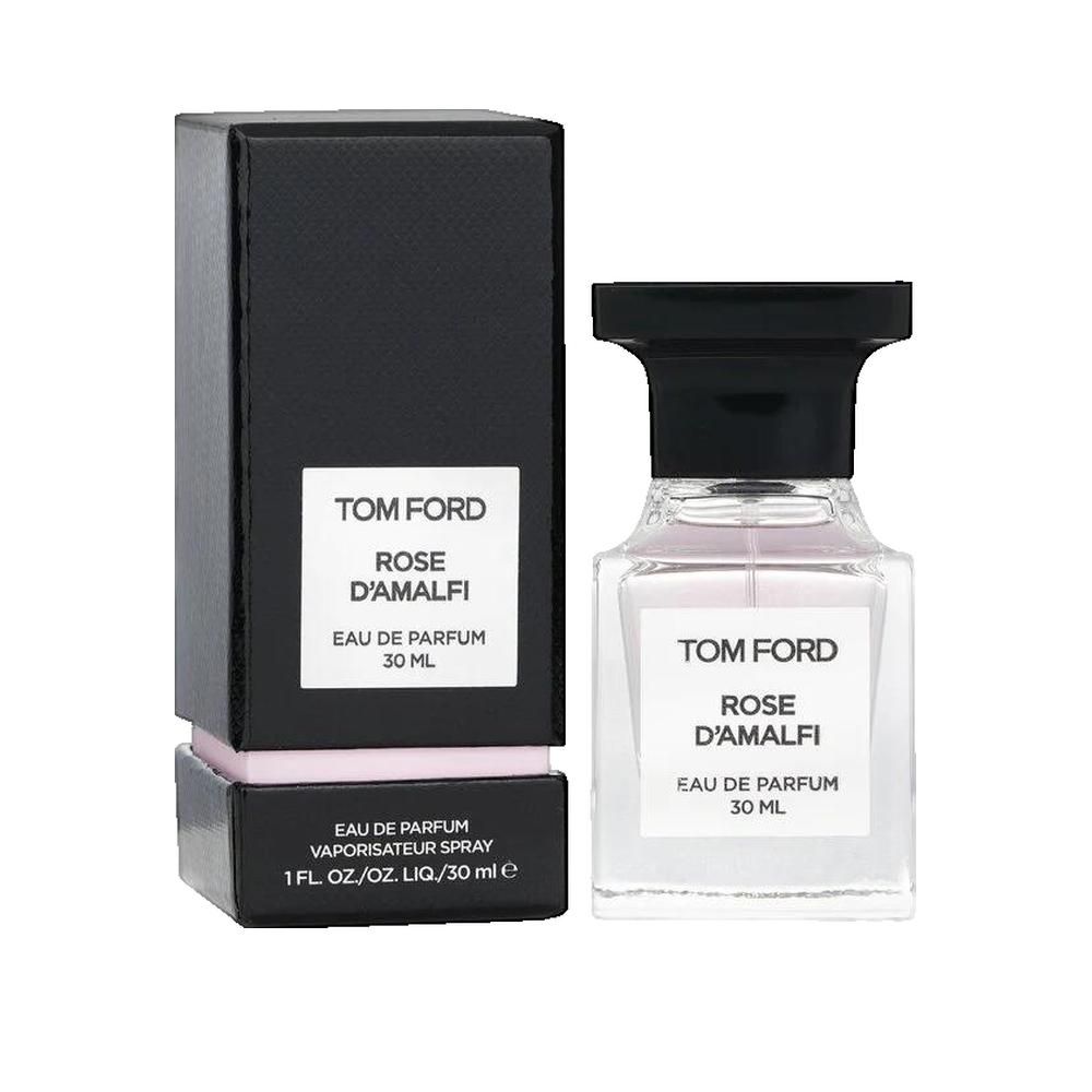 Flacon de parfum et emballage. Boîte noire avec étiquette blanche. Inscription: Rose D'Amalfi.