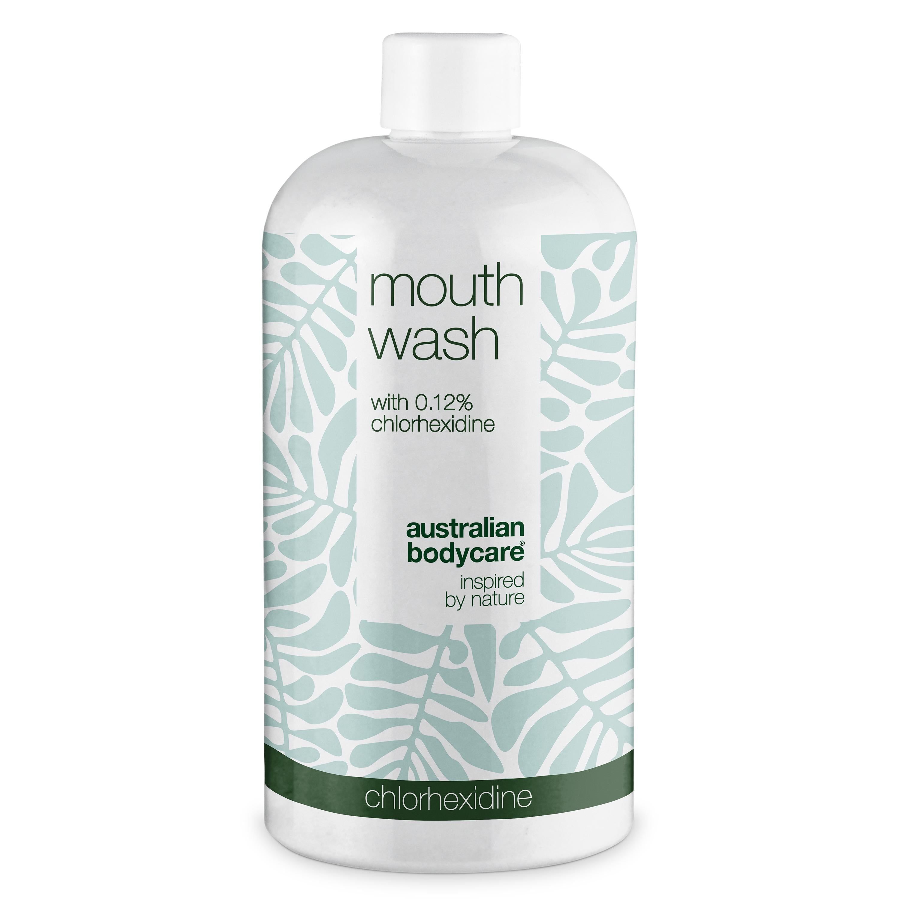 Witte fles mondspoeling. Opschrift: mouth wash, 0,12% chloorhexidine. Merk: Australian Bodycare.