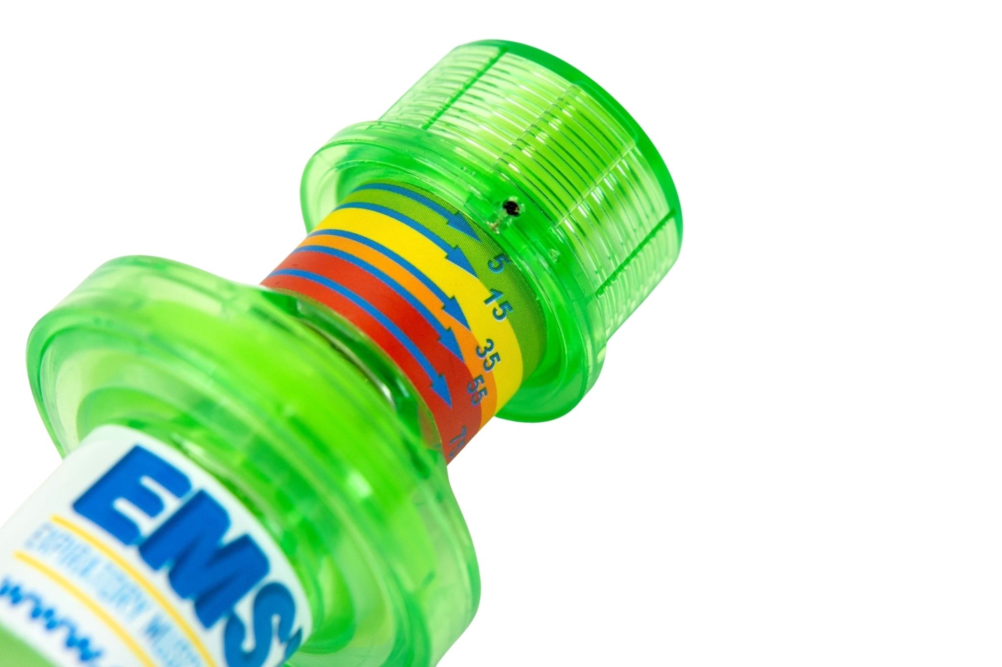 Entraîneur respiratoire vert avec échelle et anneaux colorés pour régler la résistance.