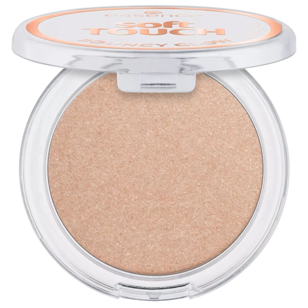 Ronde highlighter in transparante verpakking met open deksel. Goudkleurig glinsterend product. Merk Essence zichtbaar.