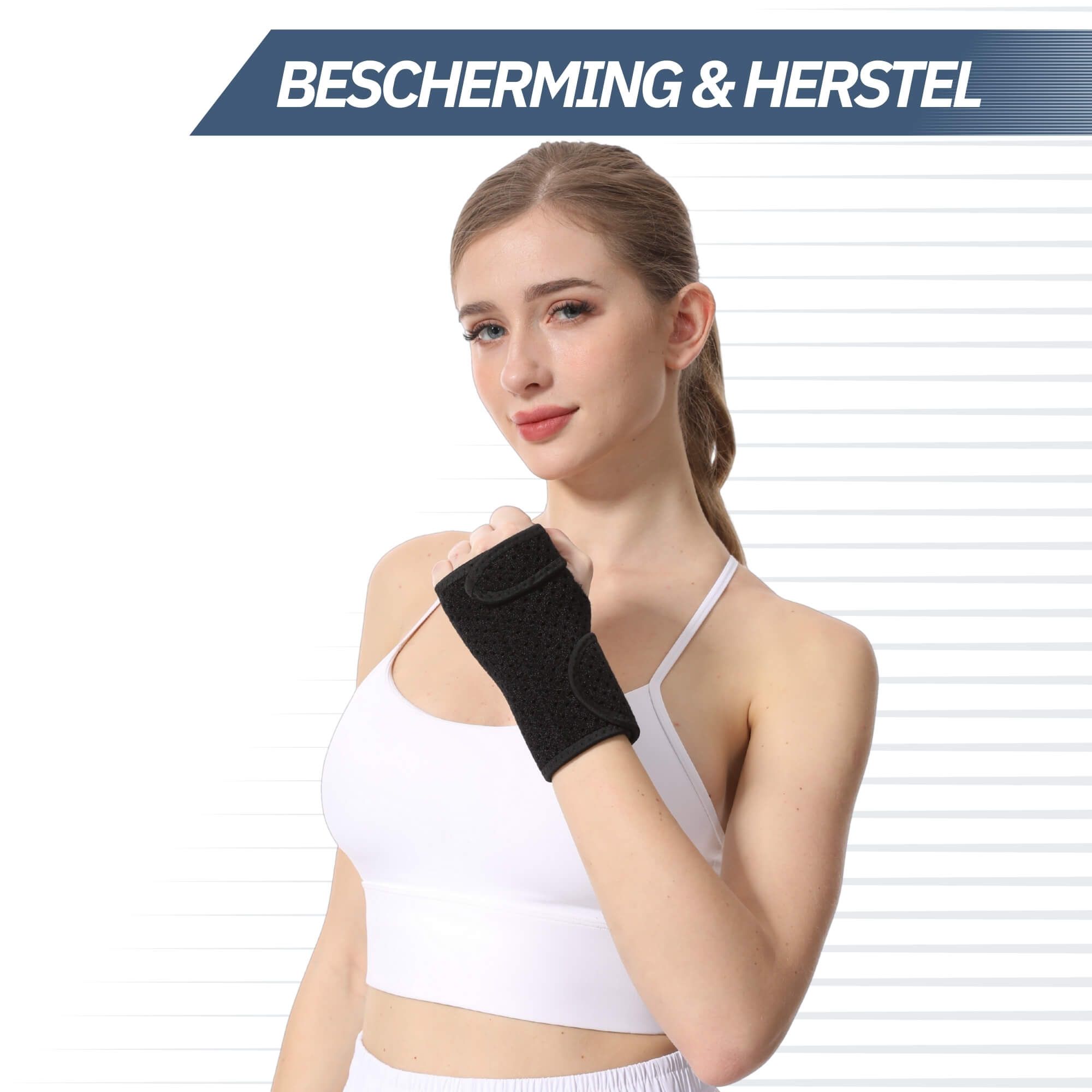 Attelle de poignet noire avec fermeture velcro, portée sur un bras.