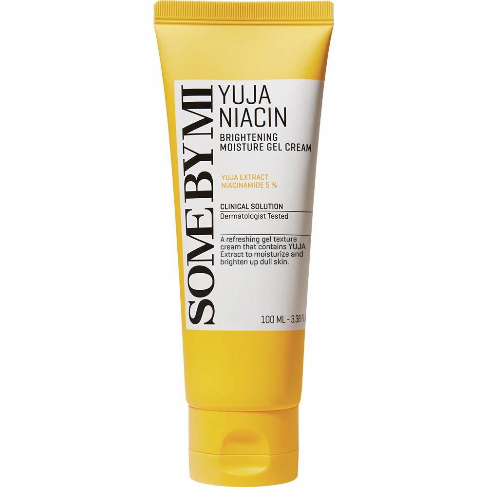 Tube de crème gel jaune avec étiquette blanche. Texte: SOME BY MI, YUJA NIACIN, Brightening Moisture Gel Cream. 100 ml.