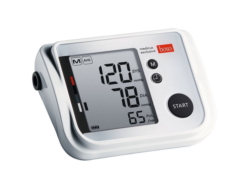 Witte bloeddrukmeter met digitale weergave. Boso medicus exclusive logo. Zwarte knop met 'START'.