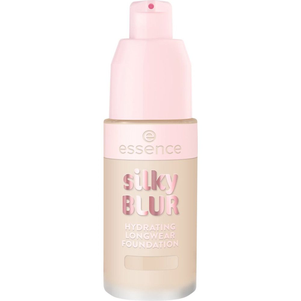 Flacon de fond de teint avec pompe et bouchon rose. Inscription: Silky Blur, Hydrating Longwear Foundation. Marque: Essence.