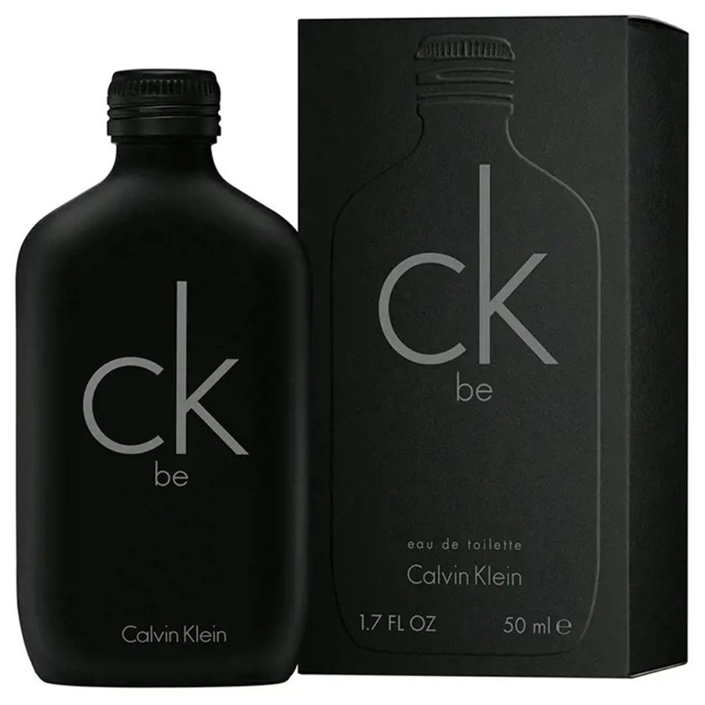 Zwarte fles en verpakking van Calvin Klein CK Be Eau de Toilette. Fles met "ck be" logo. Verpakking met contour van de fles.