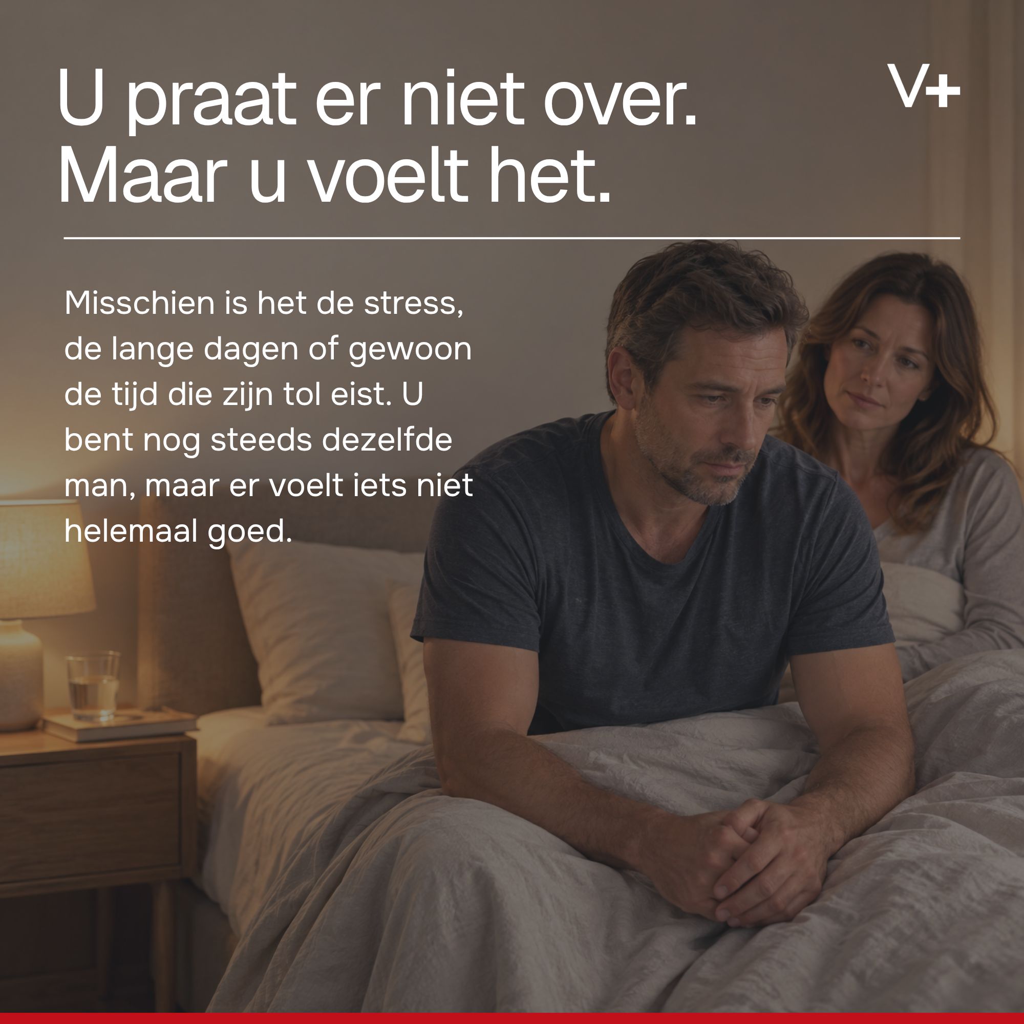 Een witte fles 'Vaud+ Male Support+' met rode accenten. Tekst over GMP-certificering en Zwitserse oorsprong.