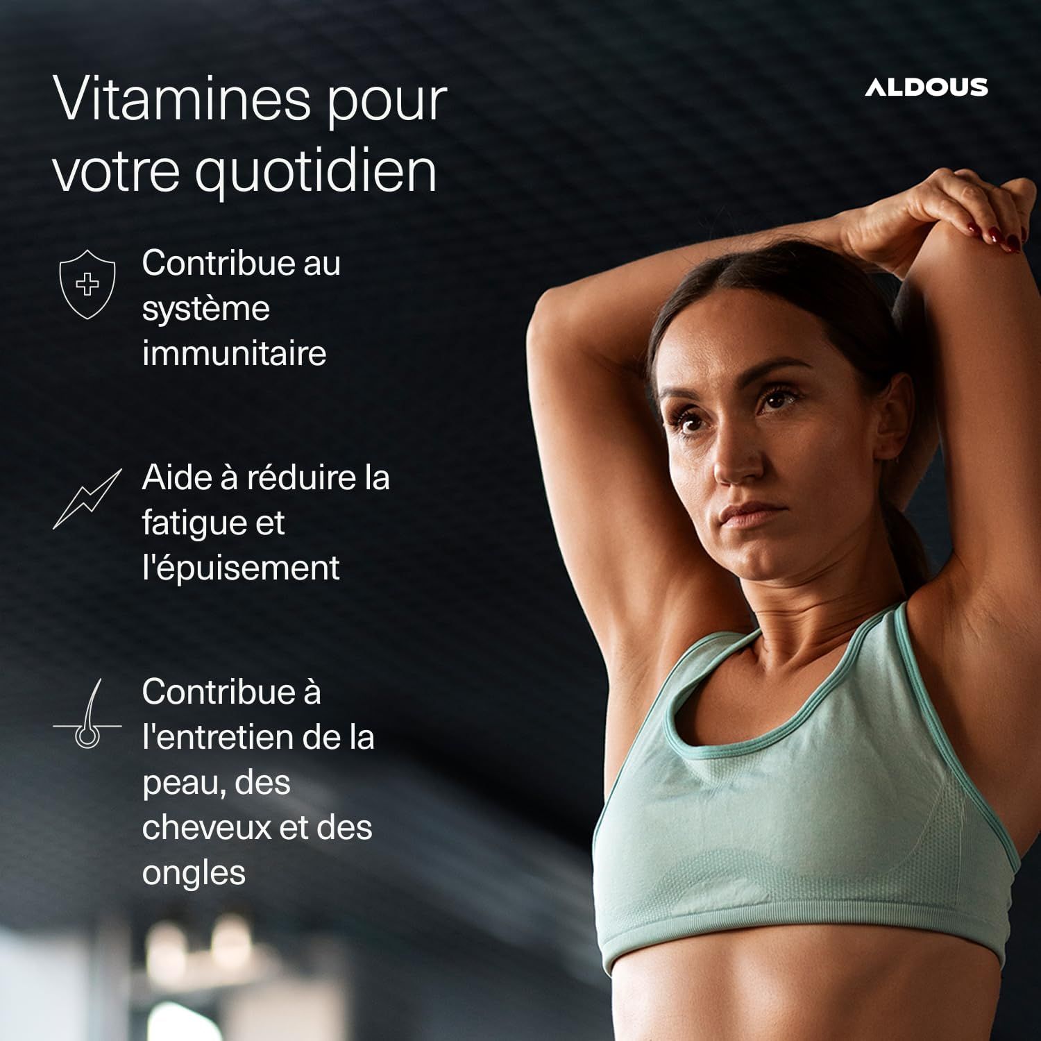 Femme s'étirant, texte sur les vitamines pour le système immunitaire, l'énergie et la peau.