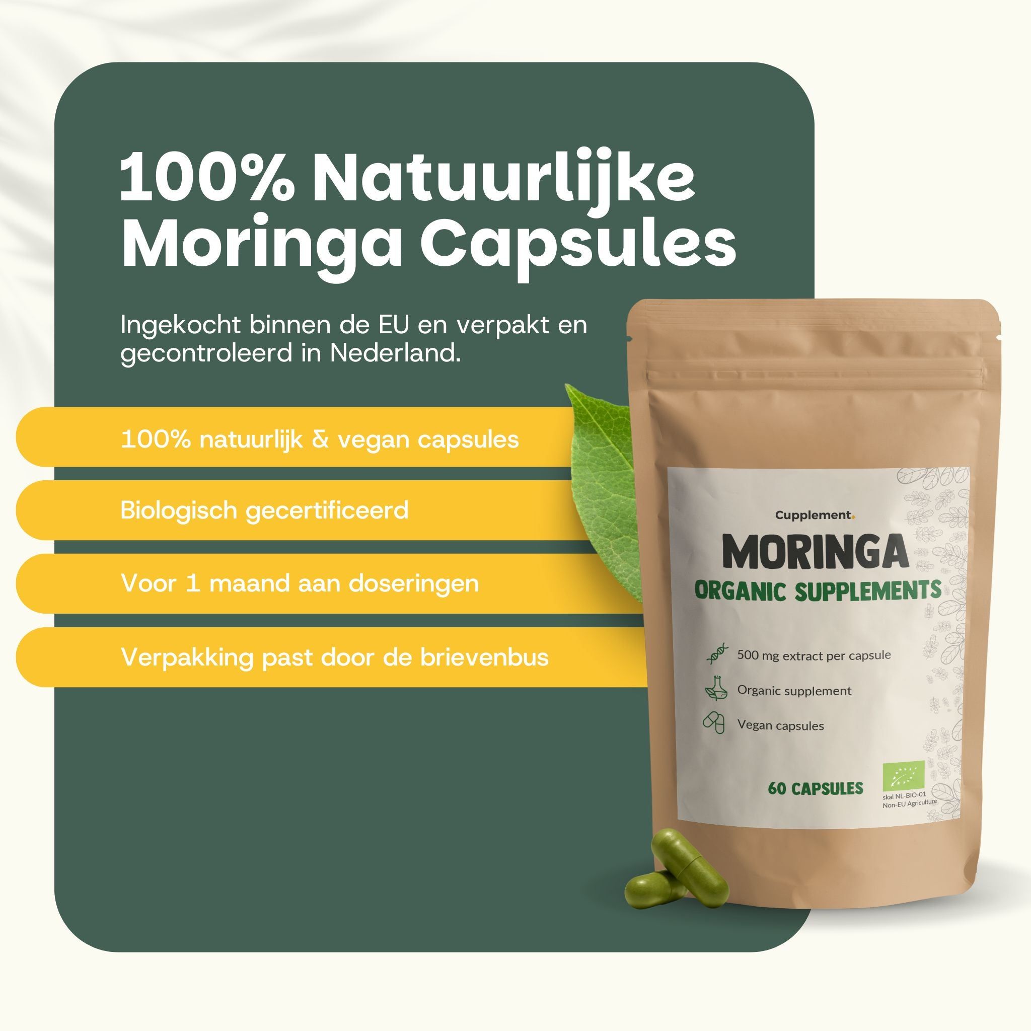 Bruine zak met moringa capsules. Opschrift: Moringa Organic Supplements. 60 capsules. Twee groene capsules ernaast.
