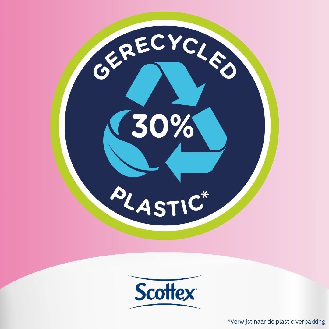 Ronde sticker met blauwe achtergrond. Tekst: "30% gerecycled plastic". Scottex logo onderaan.
