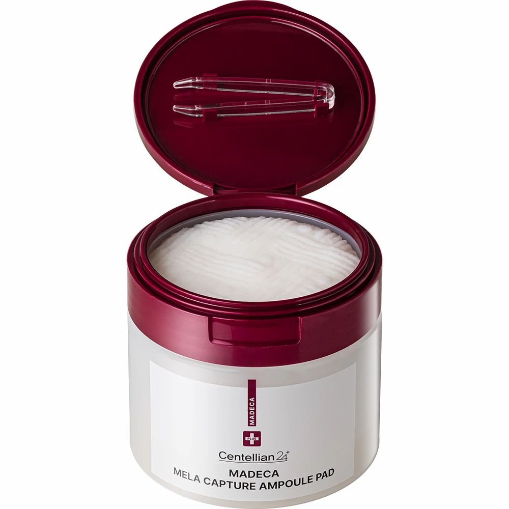 Boîte ouverte avec tampons et pince. Inscription: Madeca Mela Capture Ampoule Pad. Marque: Centellian 24.