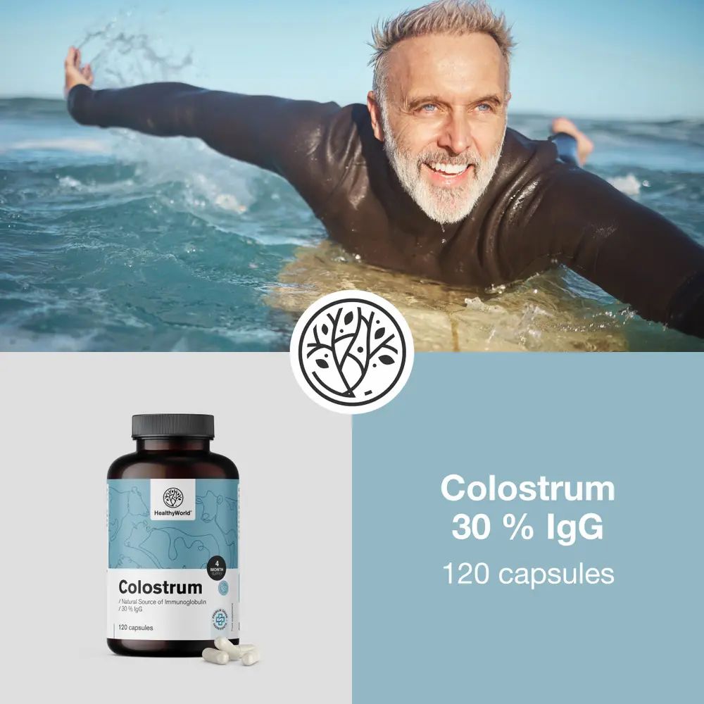 Man surft in de zee. Onder: fles met capsules. Tekst: Colostrum 30% IgG, 120 capsules.