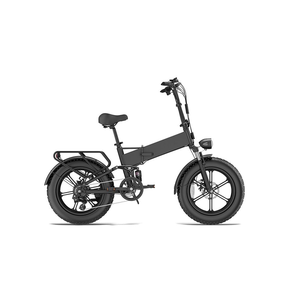 Zwarte elektrische fiets met brede banden, bagagedrager en koplamp. Zijaanzicht.