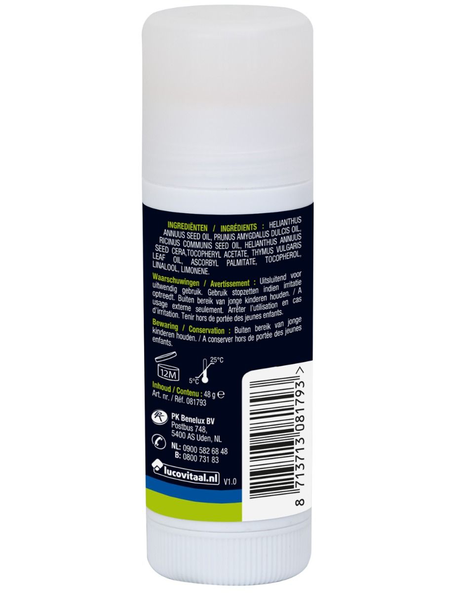 Achterkant van de stick. Zwart etiket met witte teksten. Bevat ingrediënten, waarschuwingen en contactgegevens. 12M-symbool.