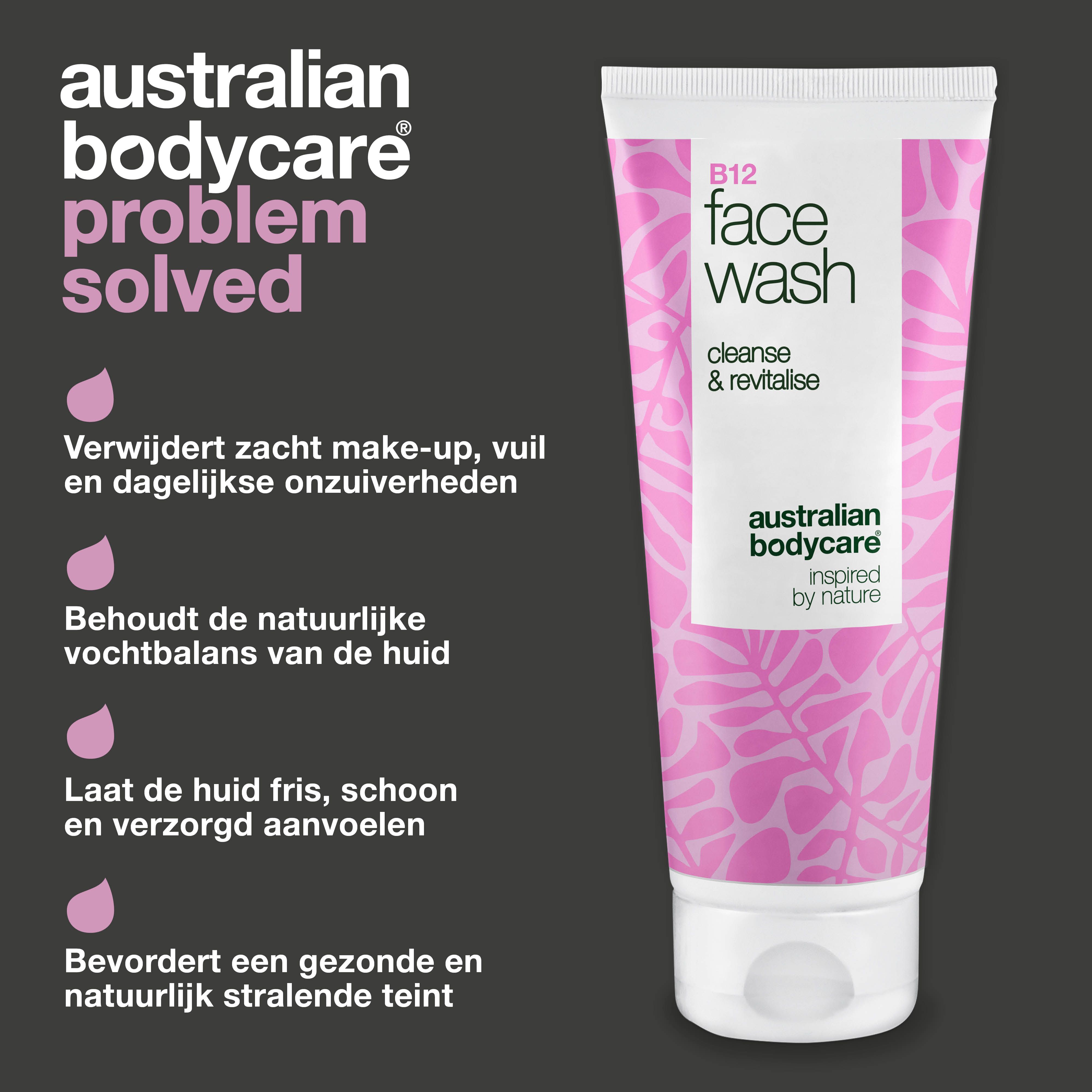 Tube gezichtsreiniger met tekst. Opschrift: B12 Face Wash, cleanse & revitalise, Australian Bodycare. Tekst over voordelen.