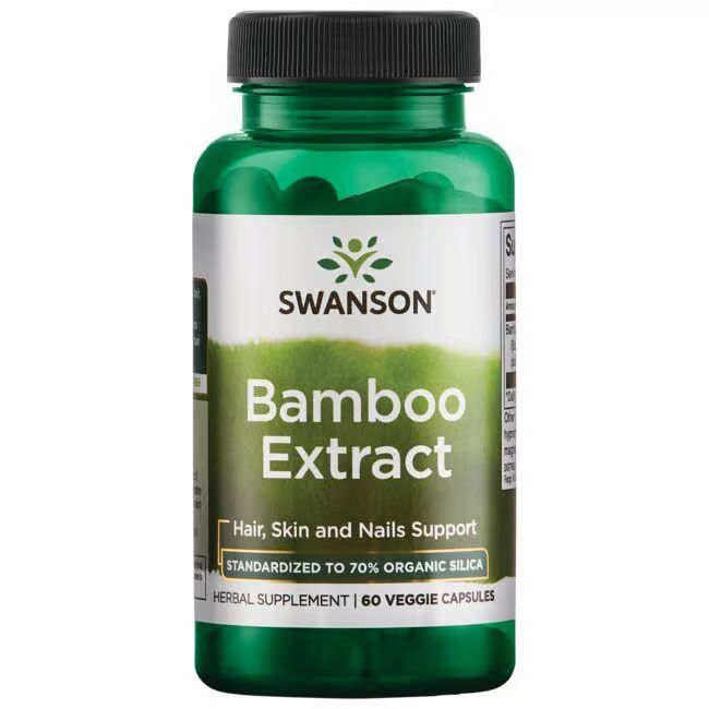 Groene fles met zwarte dop. Opschrift: SWANSON Bamboo Extract. Bevat 60 capsules. Voor haar, huid en nagels.