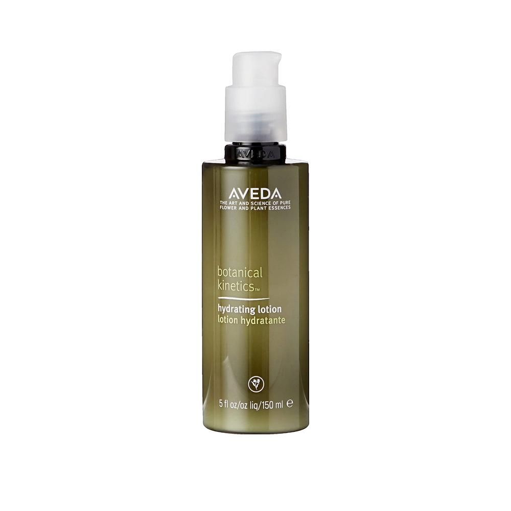 Flacon vert avec pompe. Inscription: Aveda, botanical kinetics, hydrating lotion. 150 ml.