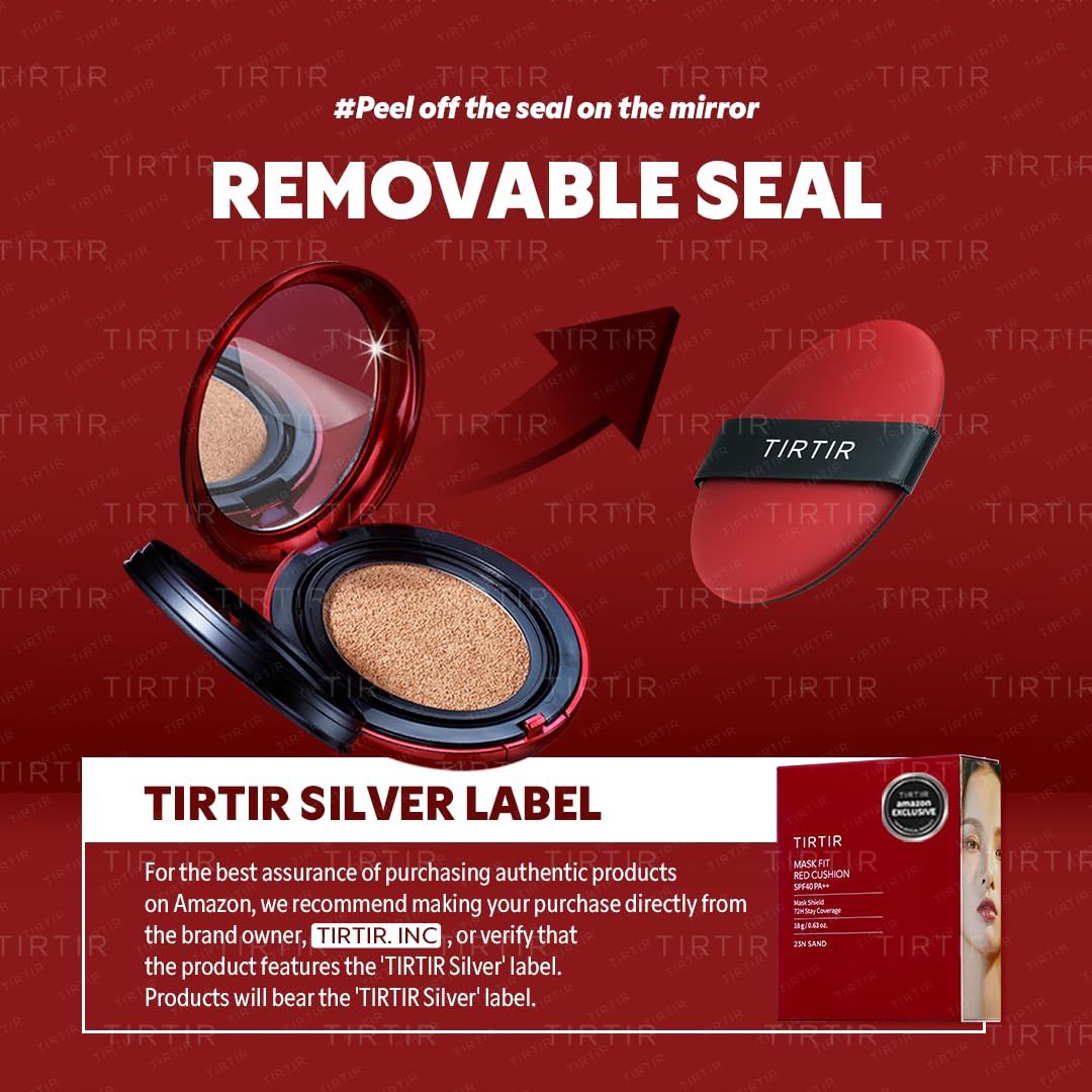 Produit avec miroir, éponge et emballage. Texte : « TIRTIR SILVER LABEL ».