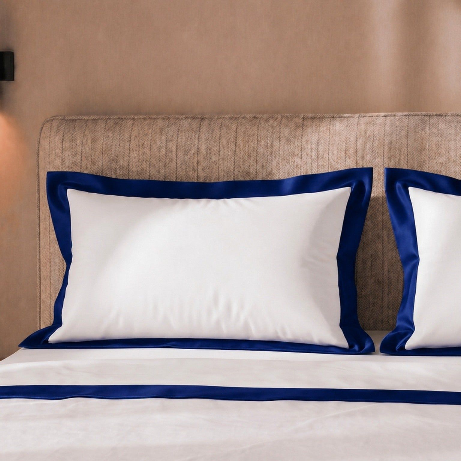 The White Stone Lakenset Eenpersoons 100% Katoen met Decoratieve Satijnen Rand Blauw