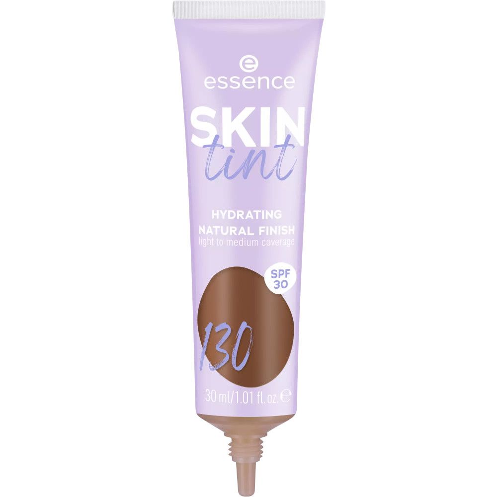 Tube de fond de teint Essence Skin Tint, teinte 130. Avec SPF 30. Hydratant, fini naturel. 30 ml.