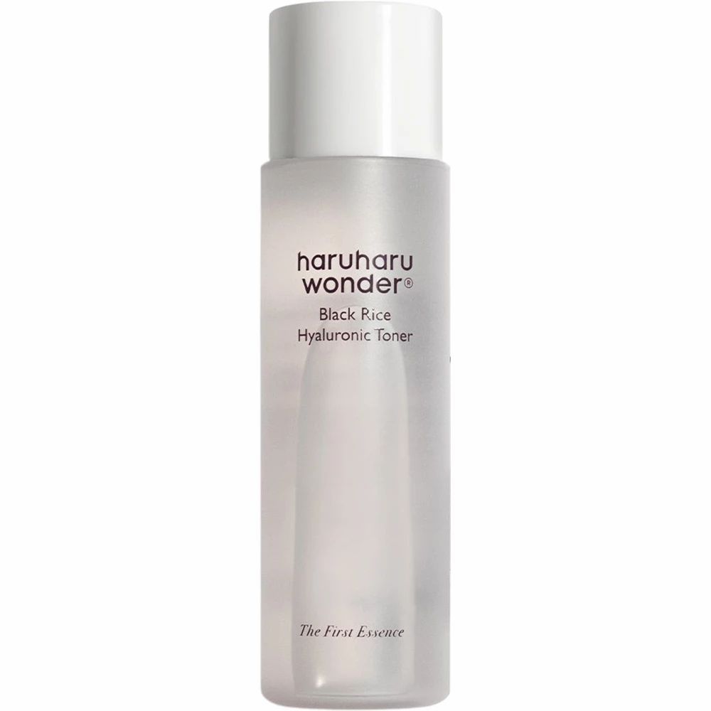 Transparante fles met witte dop. Opschrift: haruharu wonder Black Rice Hyaluronic Toner.