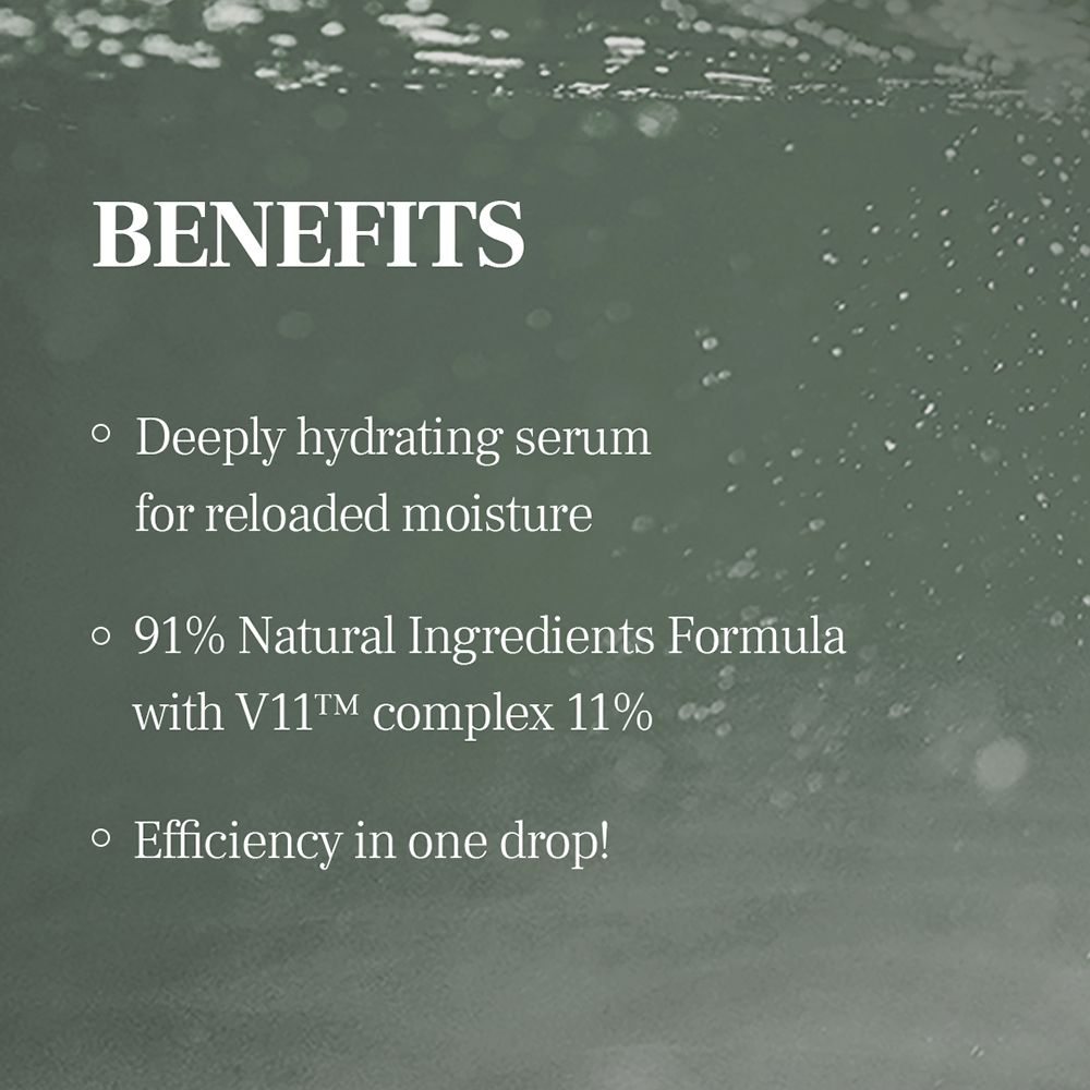 Tekst op groene achtergrond: BENEFITS. Tekst: Deeply hydrating serum, 91% Natural Ingredients Formula, Efficiency in one drop!