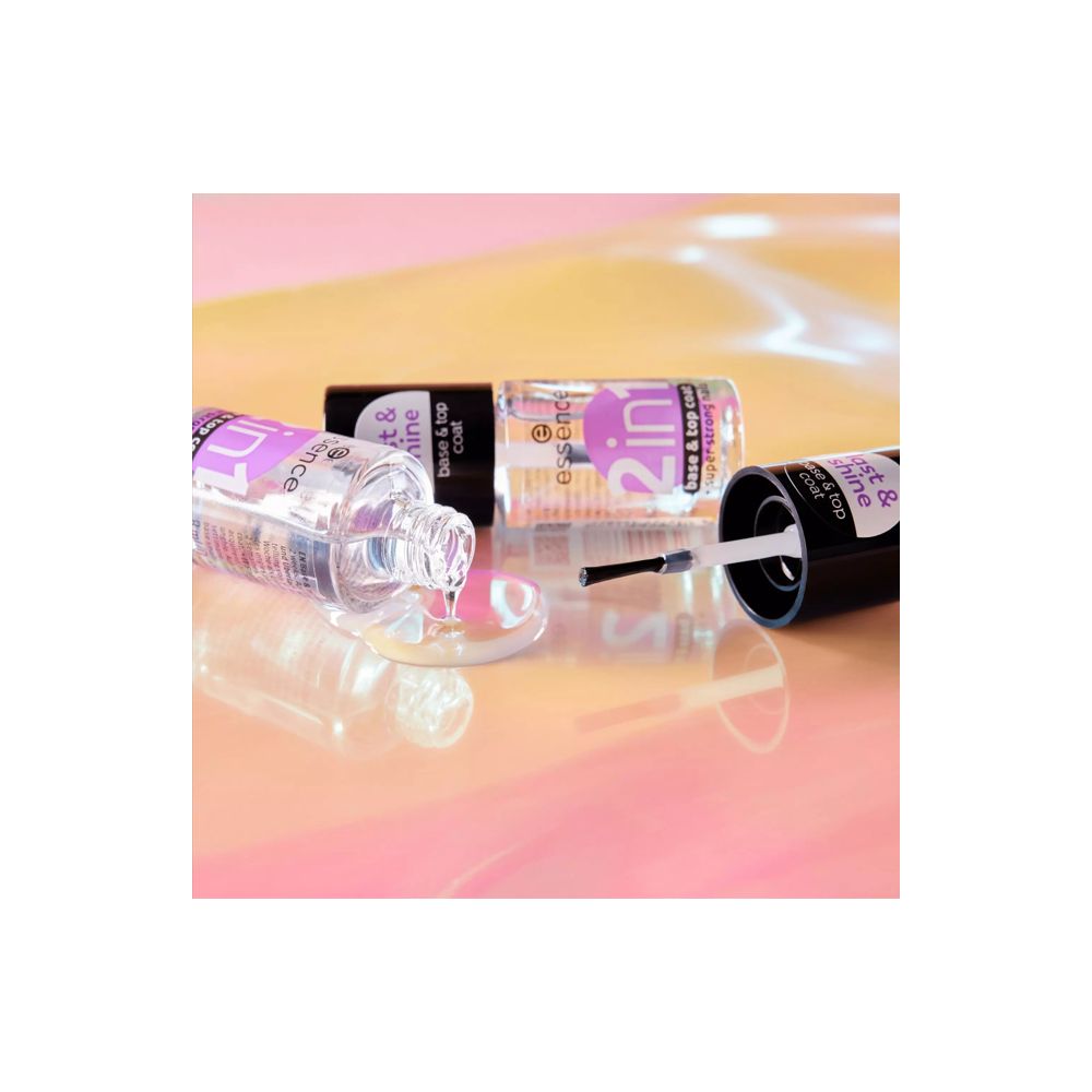 Deux flacons Essence 2en1 Base & Top Coat, un ouvert, liquide qui coule.