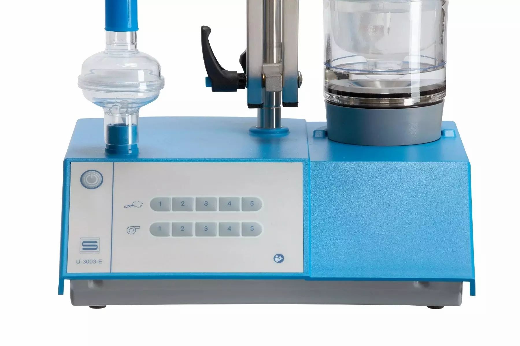 Nébuliseur à ultrasons avec panneau de commande et réservoir.