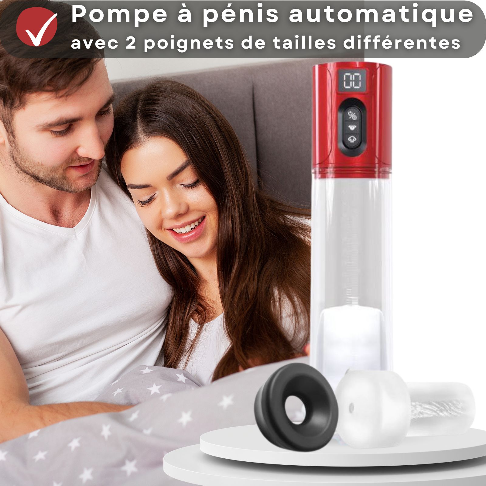 Pompe à pénis avec tête rouge, accessoires et couple au lit. Texte: Pompe automatique avec 2 manchons.