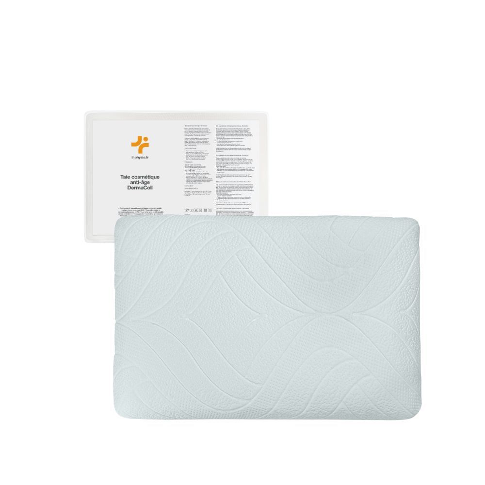 Coussin bleu clair avec motif ondulé. À côté, un emballage avec du texte.