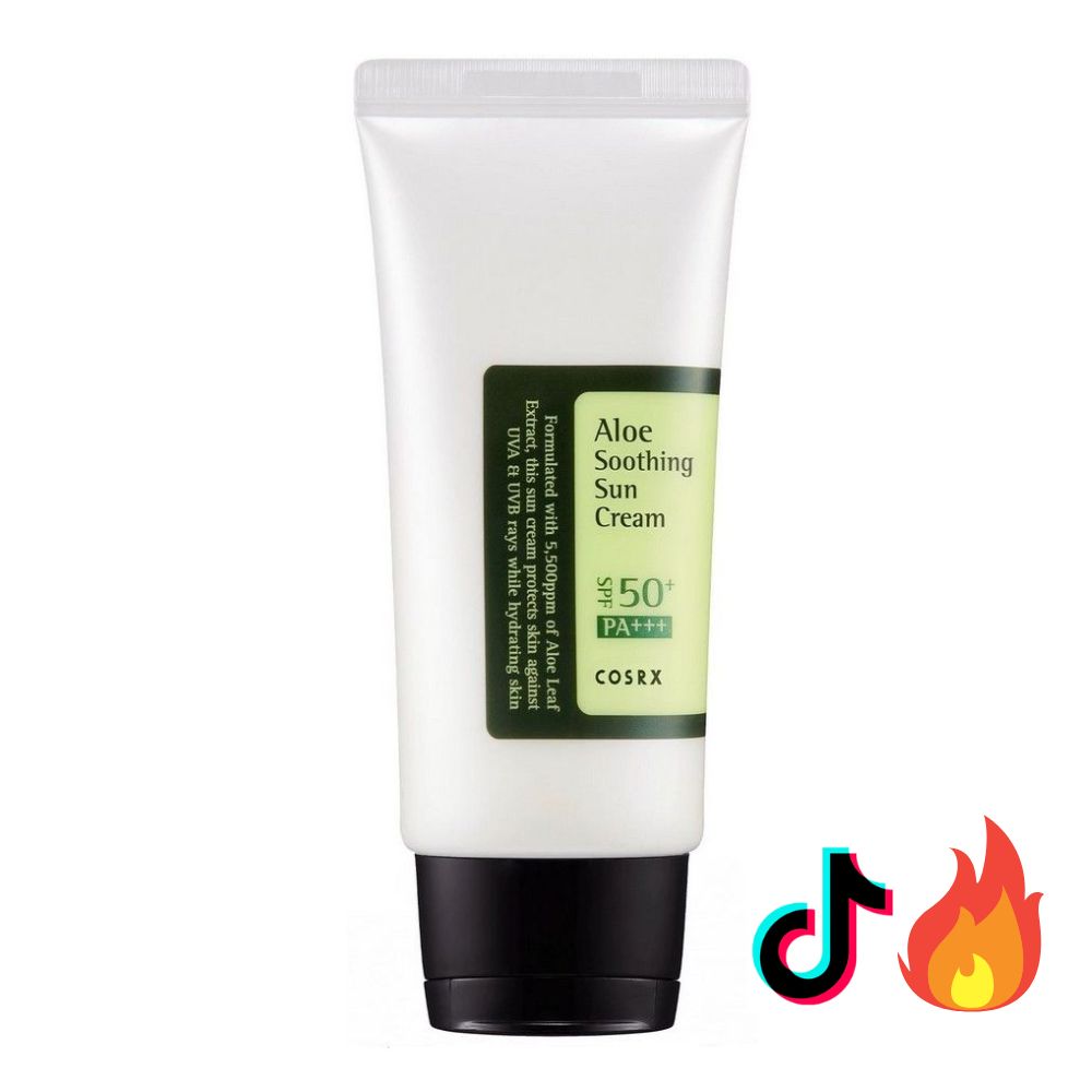 Tube de COSRX Aloe Soothing Sun Cream avec autocollant, symboles TikTok et flammes.