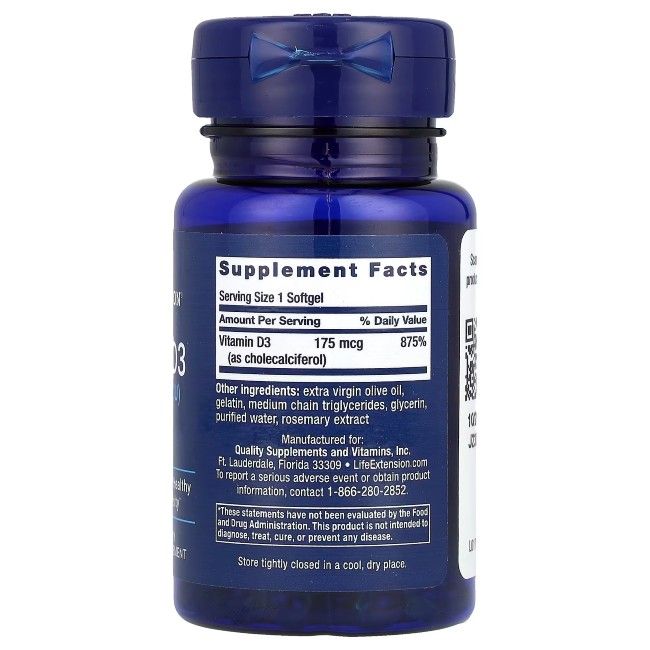 Achterkant van de Life Extension Vitamine D3 7000 IE fles met voedingsfeiten.