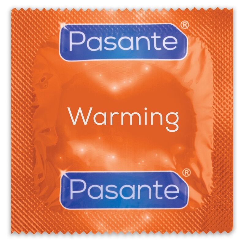 Individuele verpakking van een Pasante Cooling condoom met geribbelde textuur.